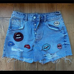 ZARA trafaluc high rise denim jean shorts size 2